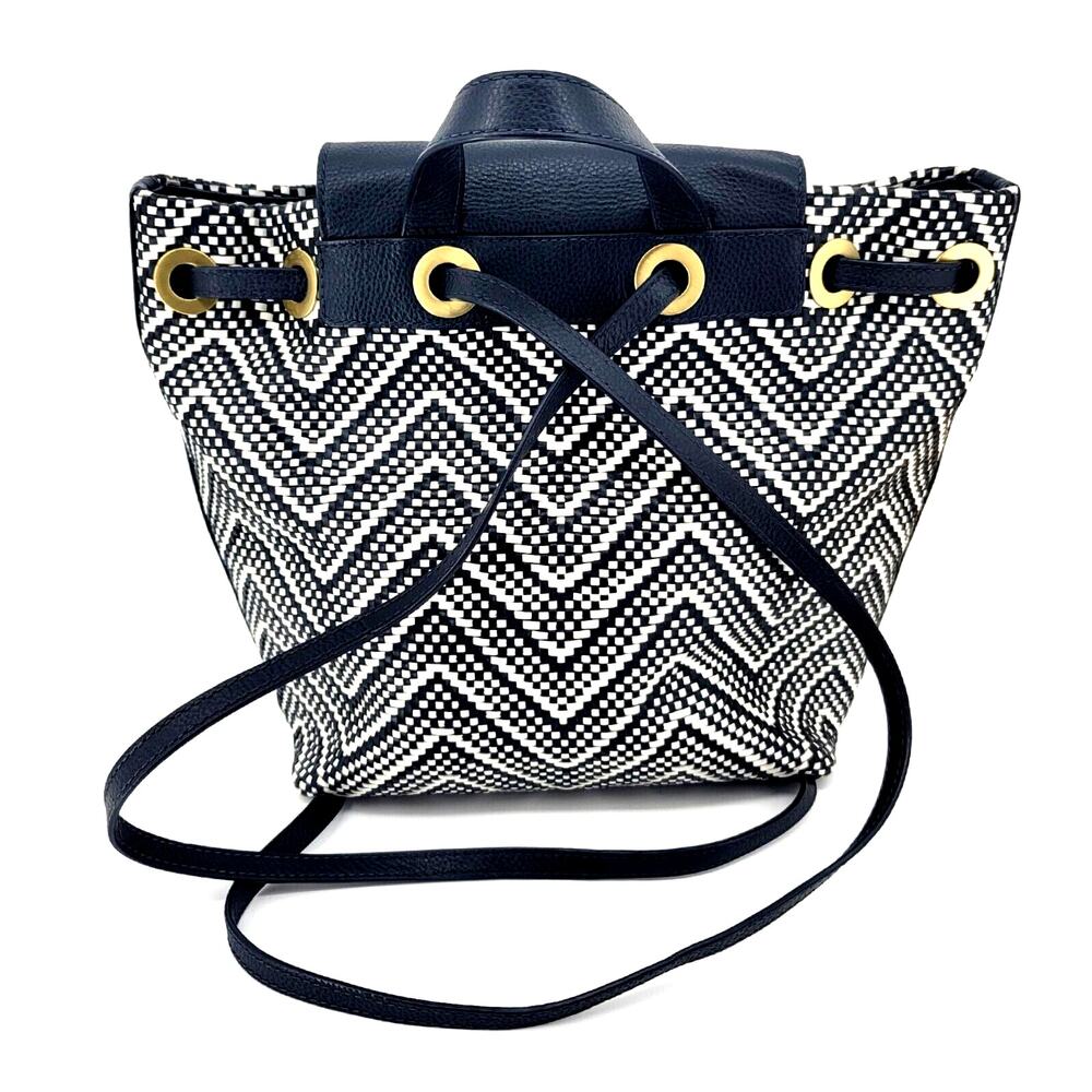 Michael Kors Junie Medium Drawstring Backpack Navy White Chevron Woven Leather - Picture 5 of 11